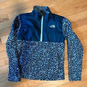 North Face girls 10/12 pullover